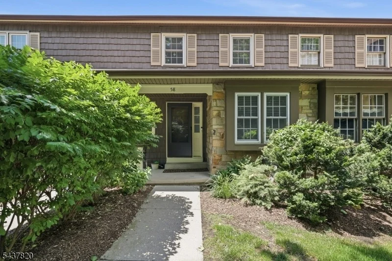Photo of 58 Oriole Dr