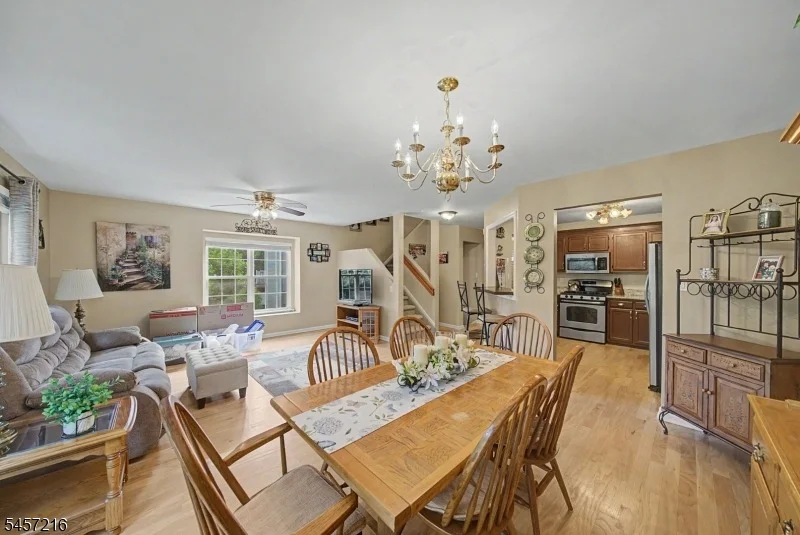 Photo of 42 HICKORY WAY