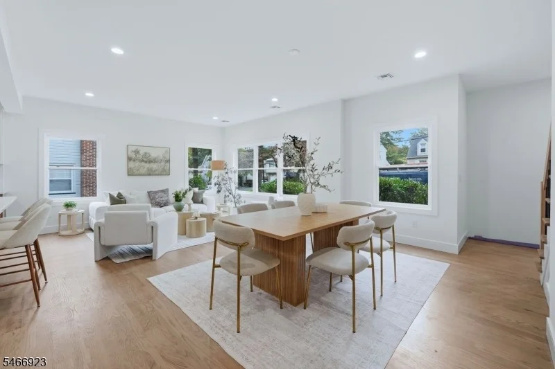Photo of 37 Maple Ave