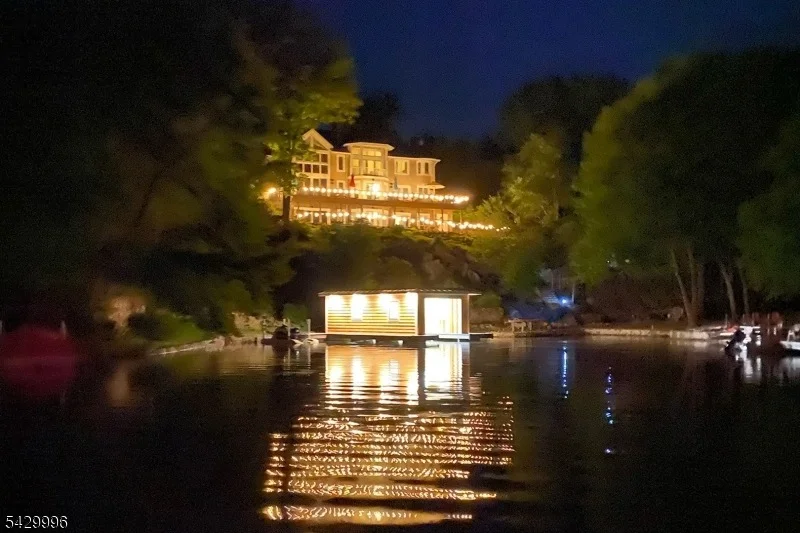 Photo of 9 Cox Ln