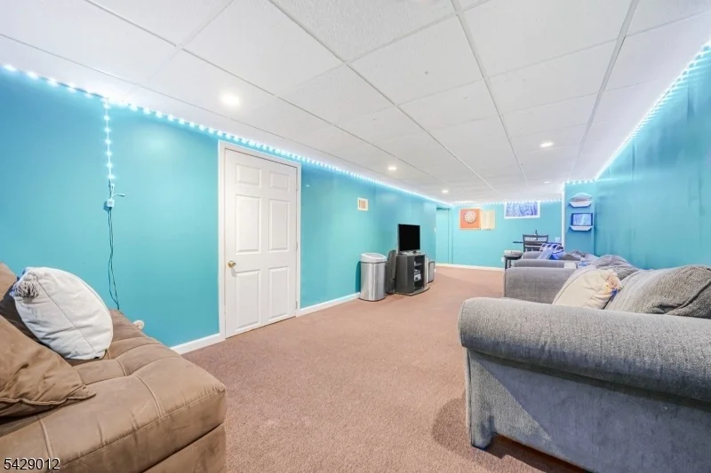 Photo of 30 Oakley Way