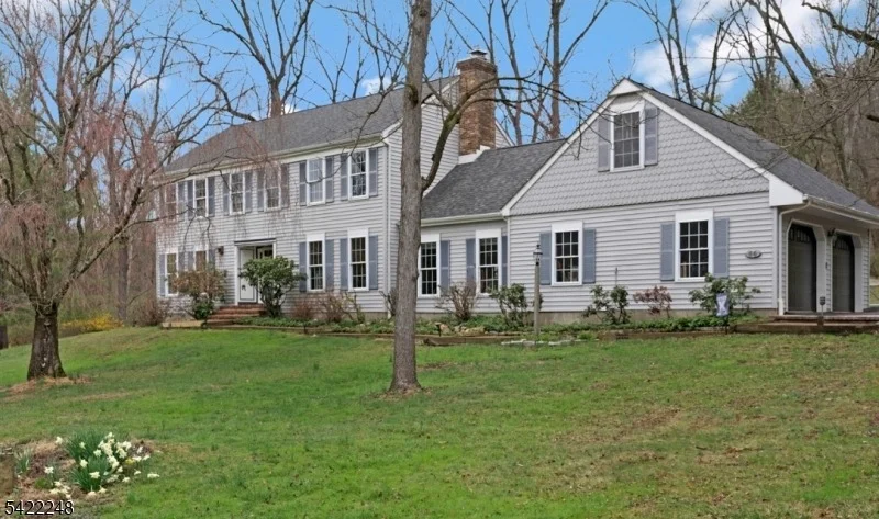 Photo of 66 Grayrock Rd