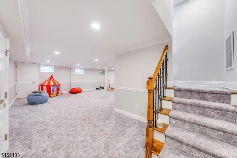 Photo of 1445 Deer Path
