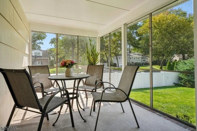 Photo of 25 MANCHESTER DRIVE