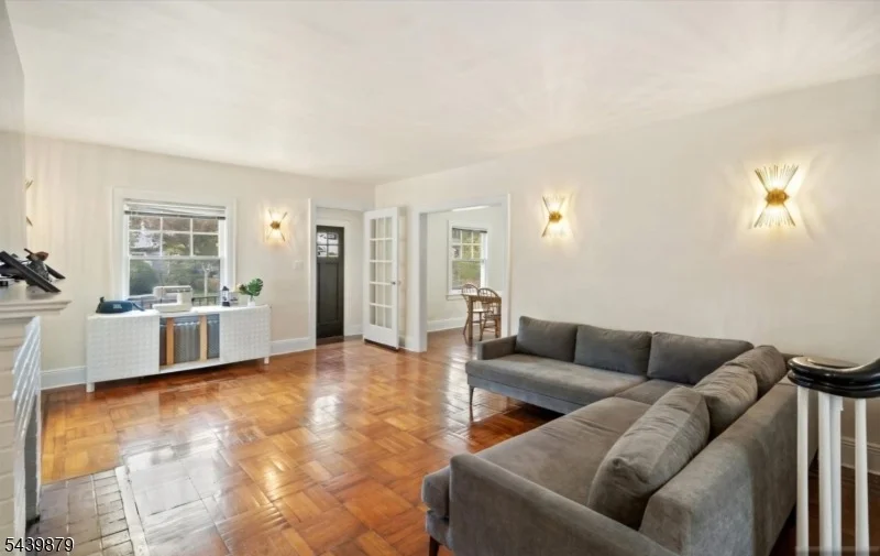 Photo of 401 Conrad Rd
