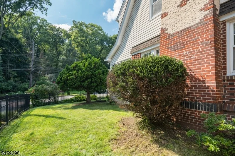 Photo of 47 Fairmount Ter