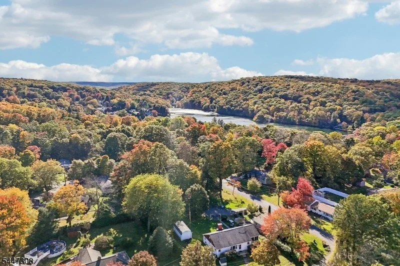 Photo of 8 Summit Rd