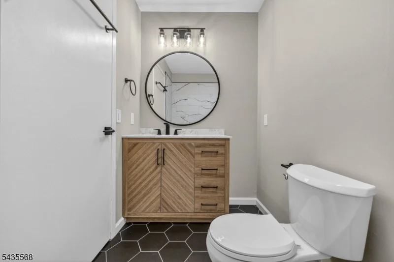 Photo of 32 Woods Edge Dr