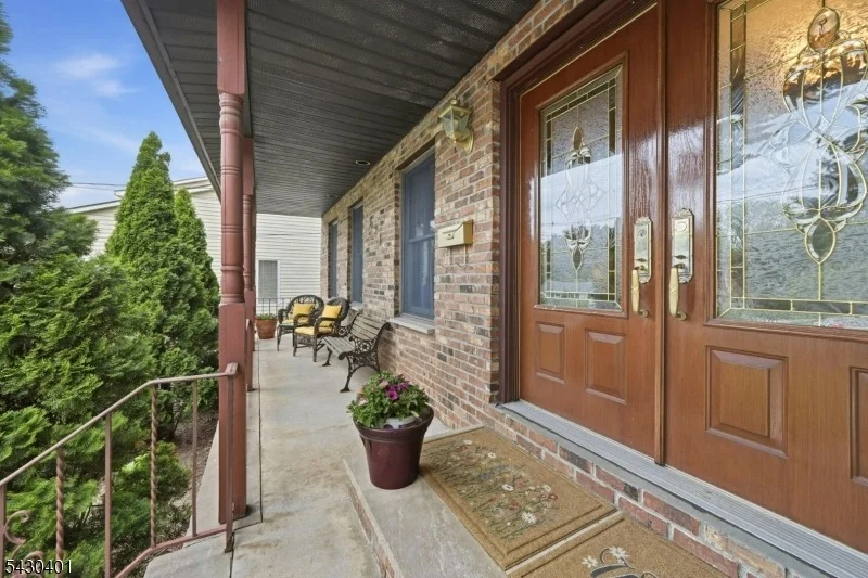 Photo of 621 Bloomfield Ave