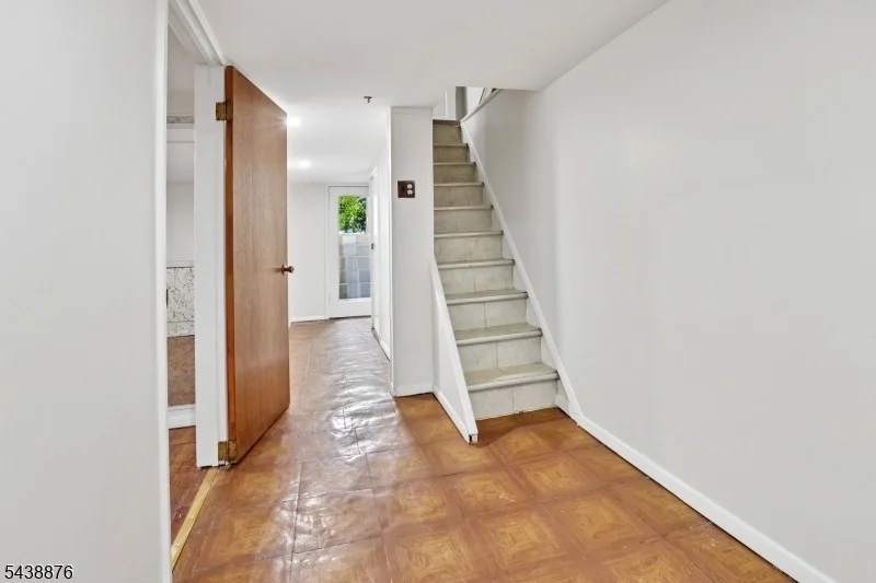 Photo of 18 Patterson St