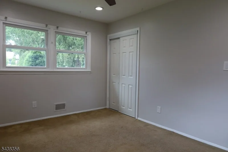 Photo of 70 Knoll Rd