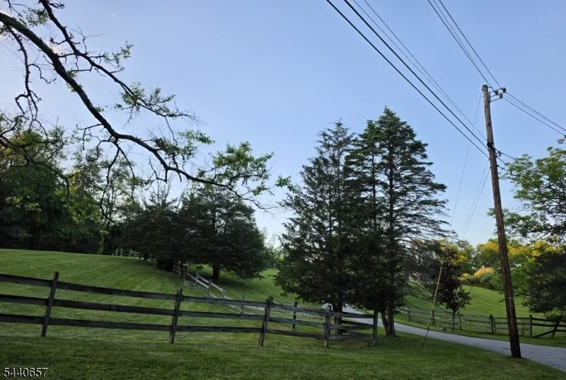 Photo of 15 Plotts Rd