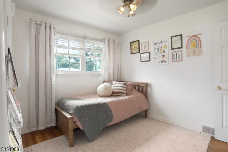 Photo of 9 Brookdale Rd