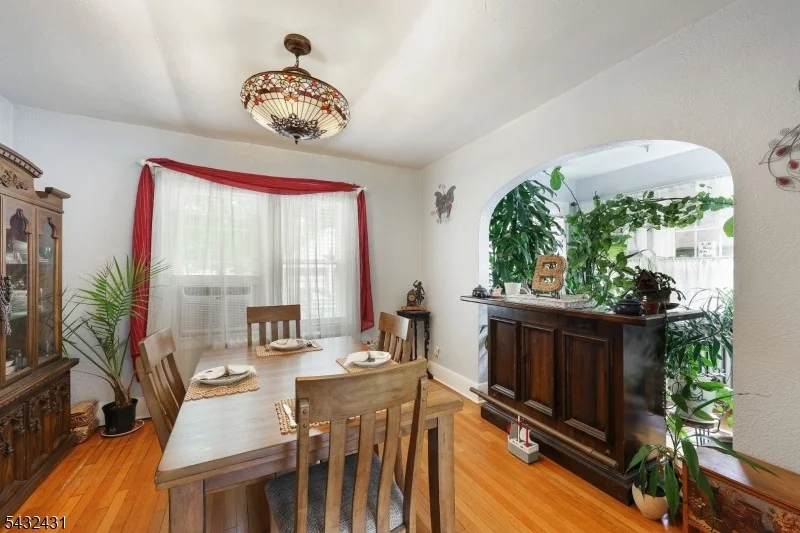 Photo of 1115 Central Ave