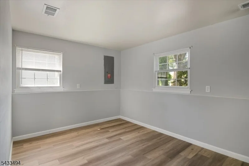 Photo of 44 Summit Rd
