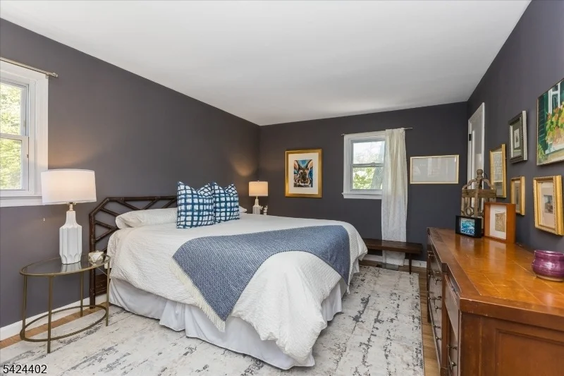 Photo of 30 Bellaire Dr
