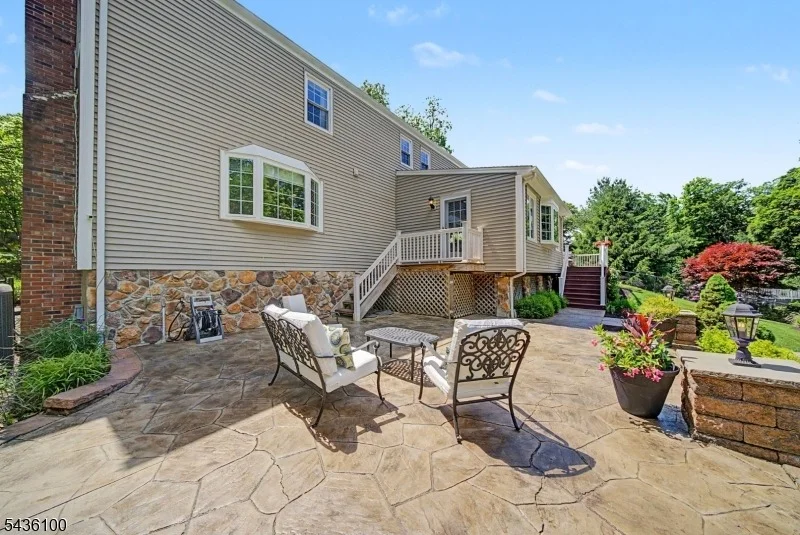 Photo of 13 MABRO DRIVE