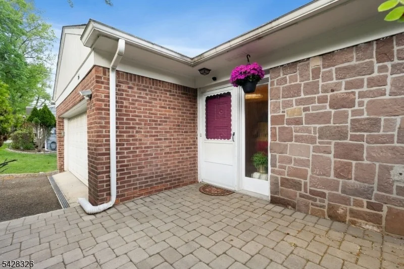 Photo of 26 Devon Dr