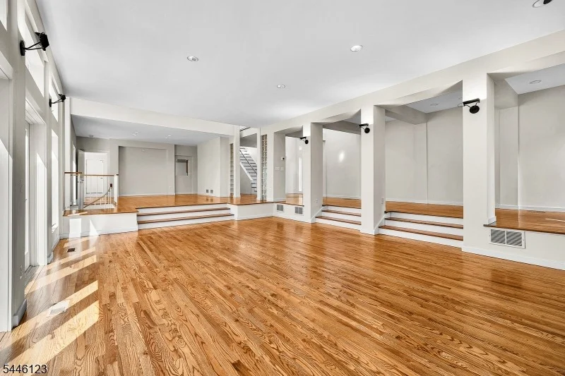 Photo of 30 Ellsworth Dr
