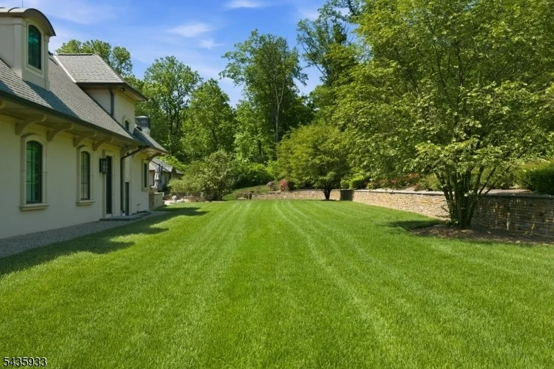 Photo of 4 MASON HILL ROAD
