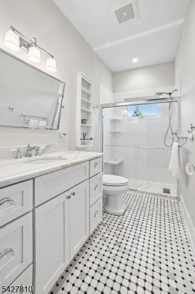 Photo of 77 Kent Place Blvd