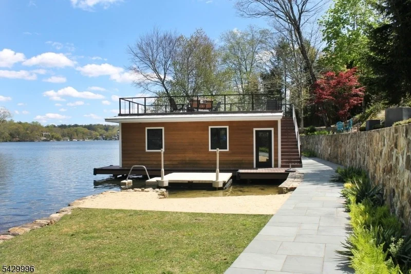 Photo of 9 Cox Ln