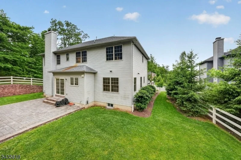 Photo of 74 Haggerty Dr