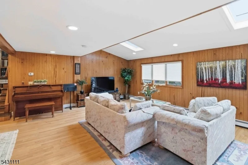 Photo of 7 Keith Pl