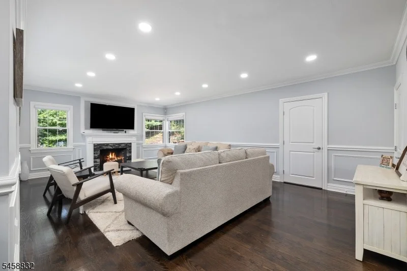 Photo of 330 Springfield Ave