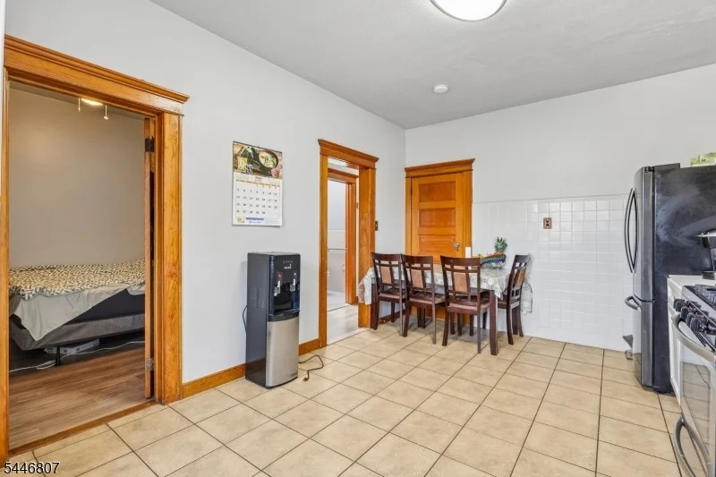 Photo of 390 Delano Pl
