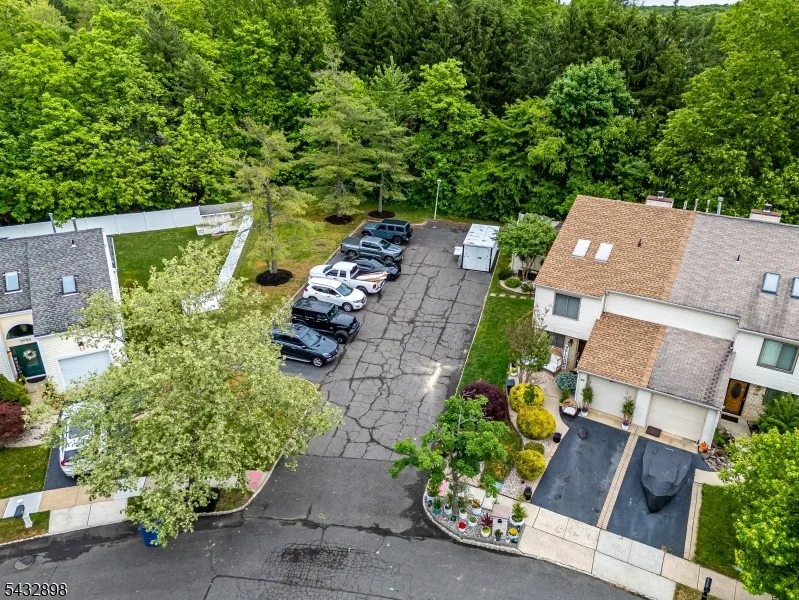 Photo of 85 Homestead Dr