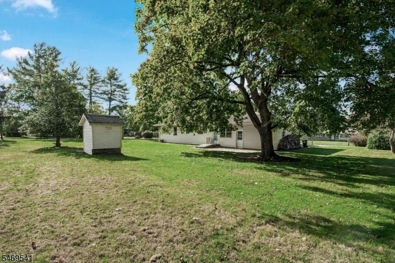 Photo of 3 Meadow Brook Rd