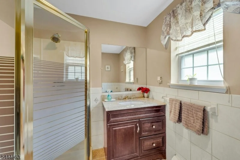 Photo of 16 Shephard Rd