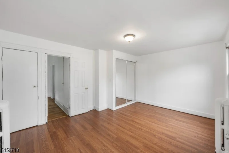 Photo of 352 Forest St