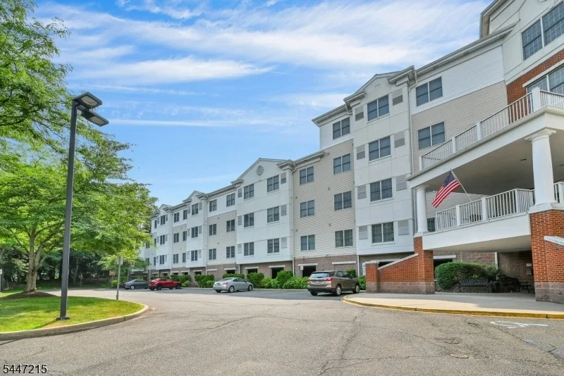 Photo of Unit 213 at 189 Forest Ave