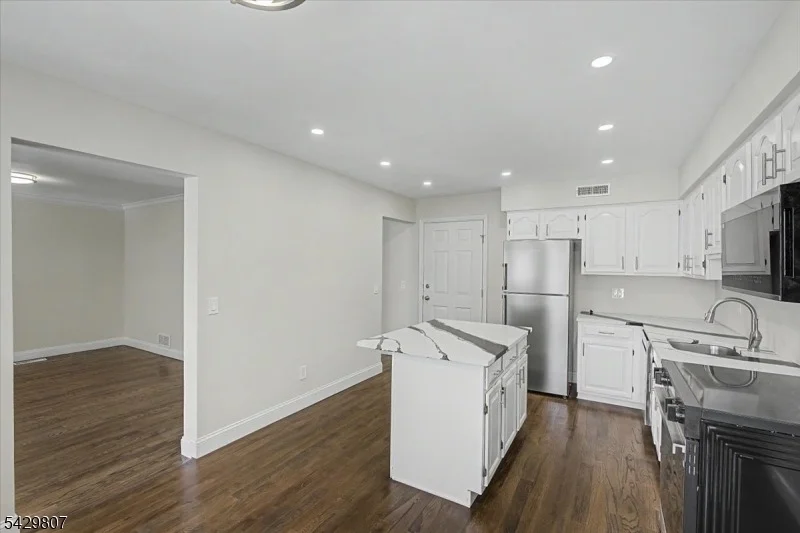 Photo of 74 Cobbler Sq