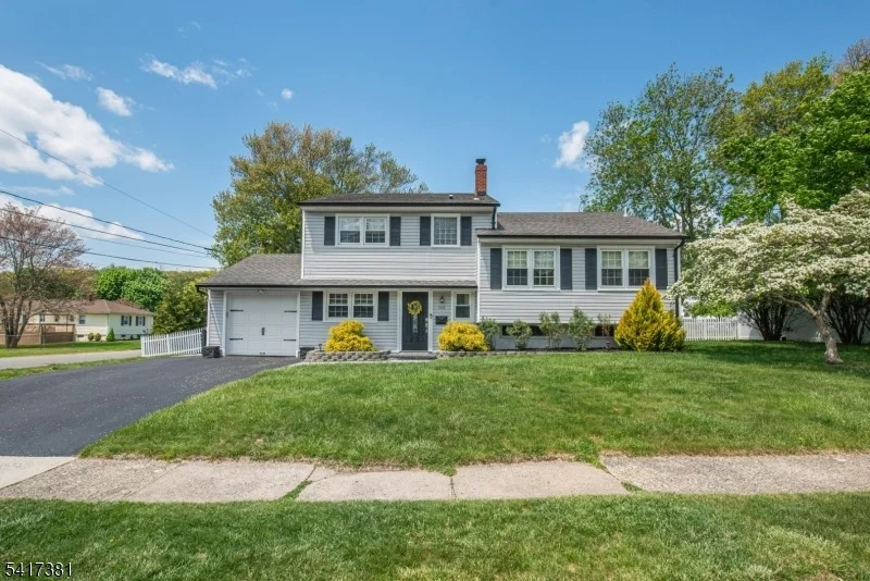 Photo of 145 Elm St