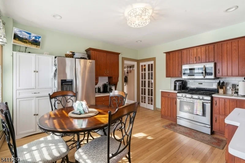 Photo of 23 Pleasant Pl