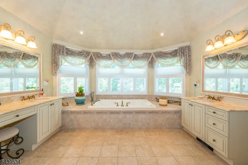 Photo of 9 Ralph Dr