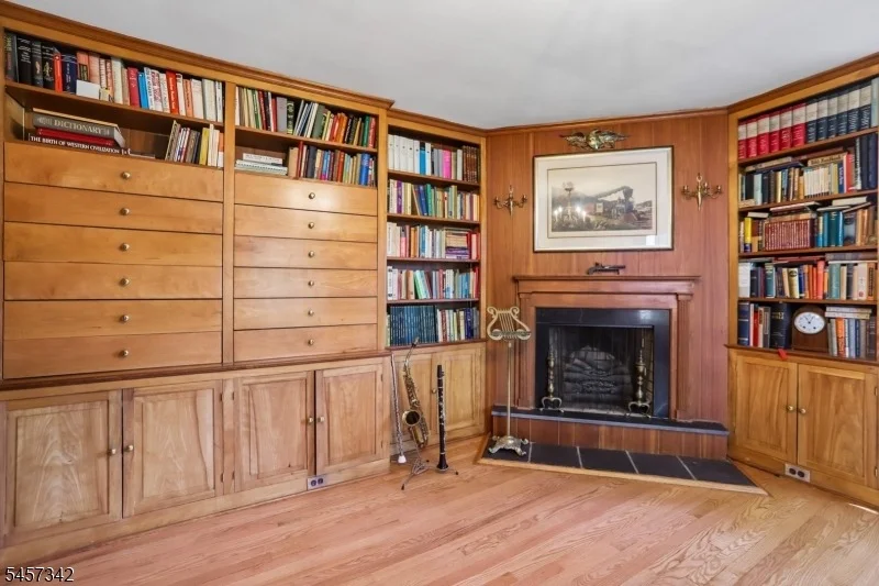 Photo of 260 Fairmount Ave