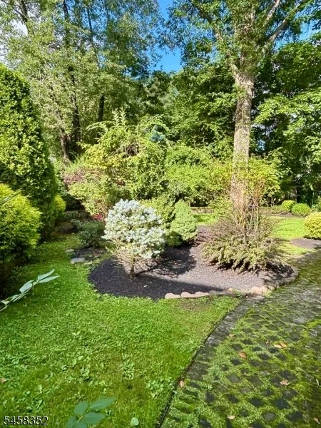 Photo of 70 Mayfair Dr