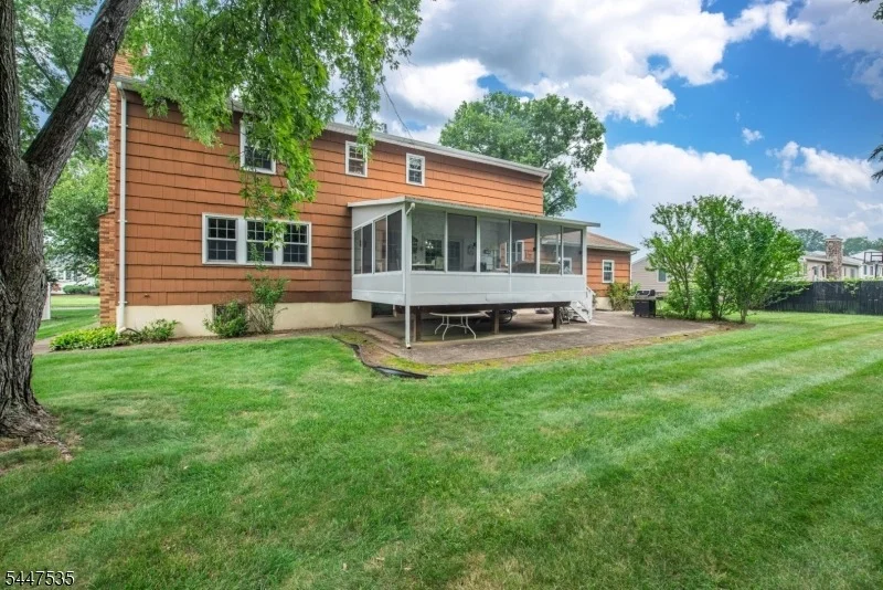 Photo of 21 Bates Dr