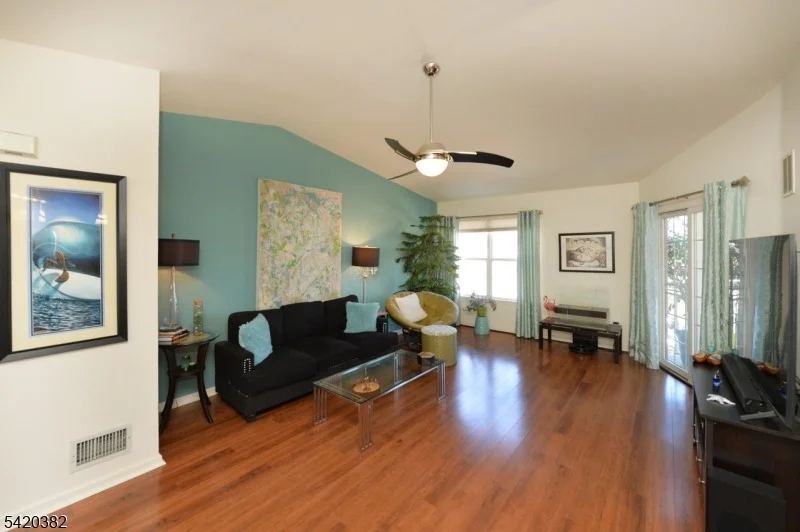 Photo of 20 Parkside Ct