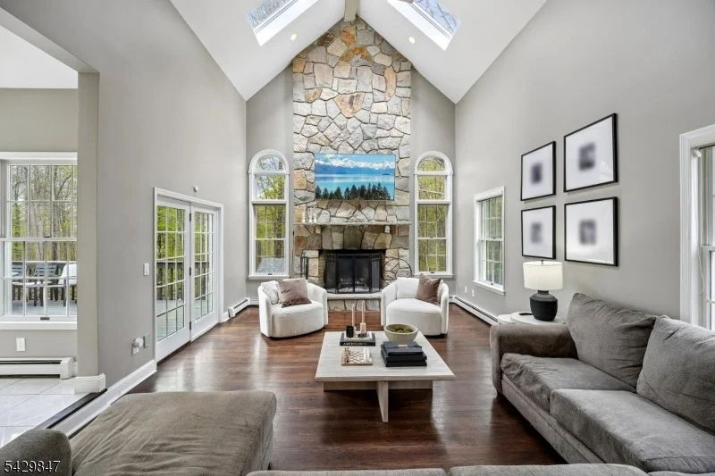 Photo of 9 Natale Dr