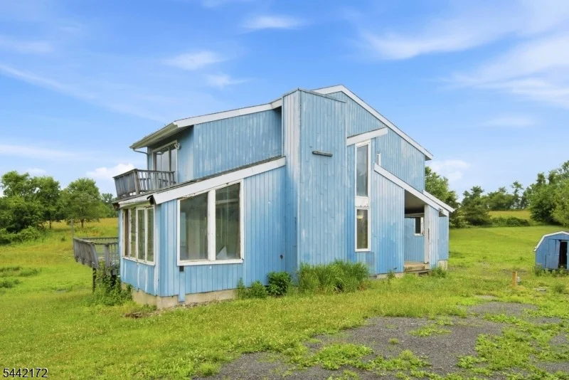 Photo of 175 Wertsville Rd