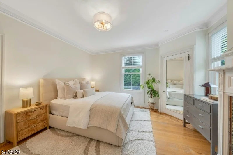 Photo of 42 Llewellyn Rd