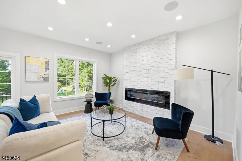Photo of 46 Snyder Ave