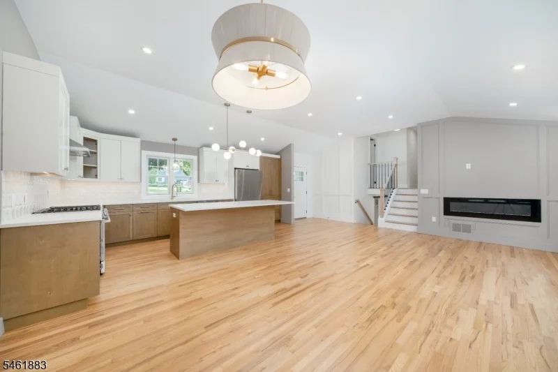 Photo of 157 Circle Dr