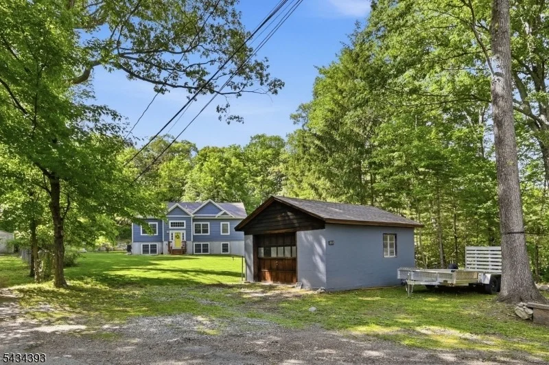 Photo of 461 Westbrook Rd