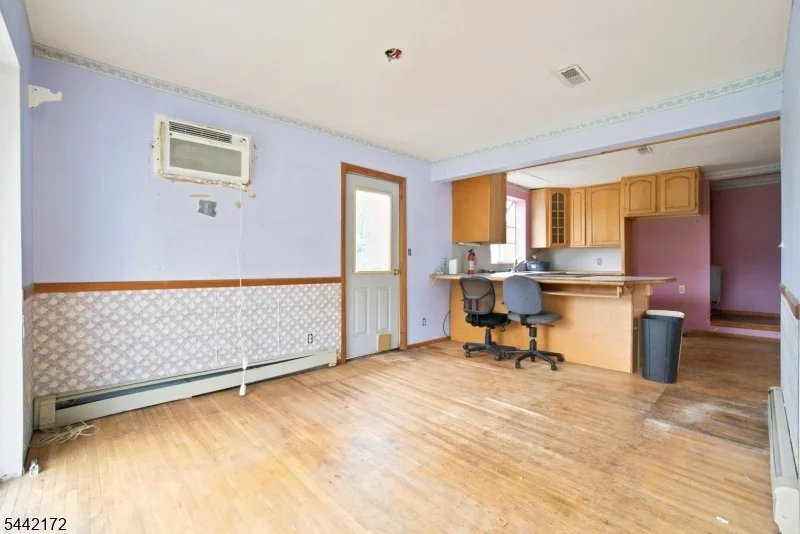 Photo of 175 Wertsville Rd